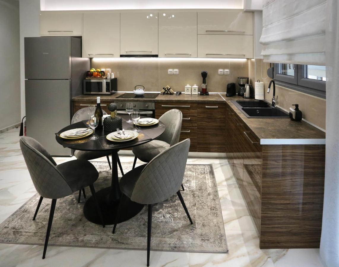 La Larissa Luxury Apartments Trekke ภายนอก รูปภาพ