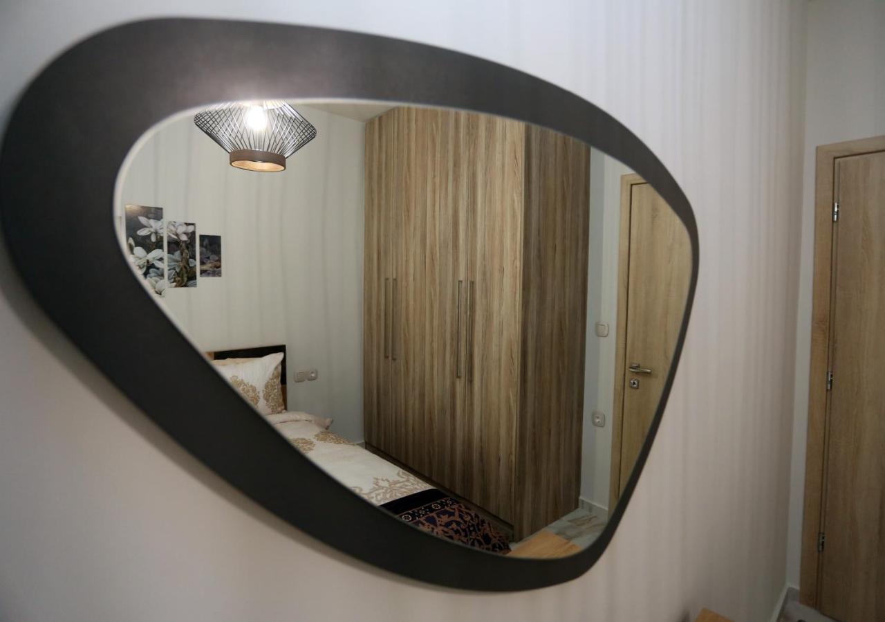 La Larissa Luxury Apartments Trekke ภายนอก รูปภาพ