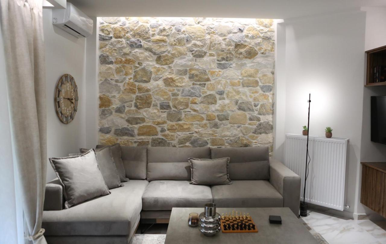 La Larissa Luxury Apartments Trekke ภายนอก รูปภาพ