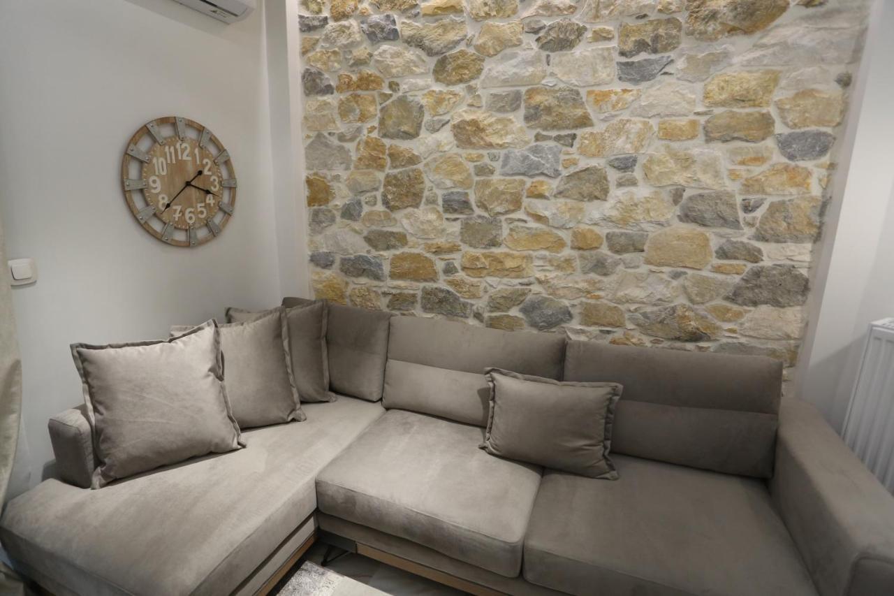 La Larissa Luxury Apartments Trekke ภายนอก รูปภาพ